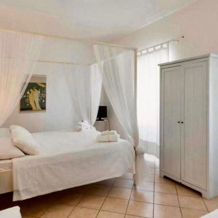La Locanda Di Andrea Il Pescatore Bed & Breakfast Borgo Montenero Exterior photo